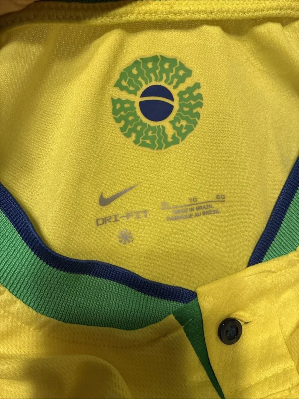 Nike Brazil Vintage 2006 World Cup Home Soccer Jersey Men’s Yellow Dri-FIT Xl